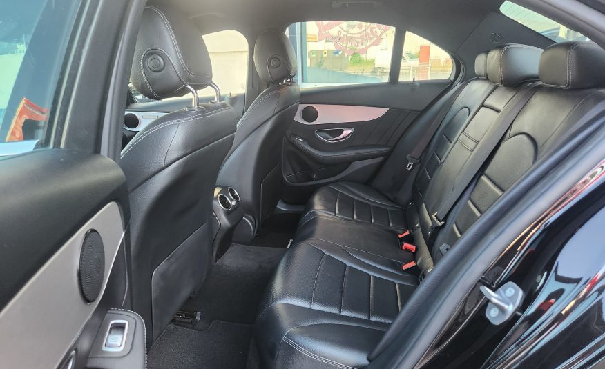 Mercedes-Benz C 220 AMG