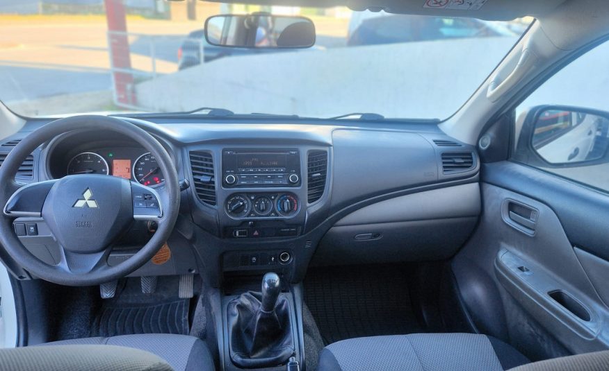 Mitsubishi L200 2.4 DI-D   4X2