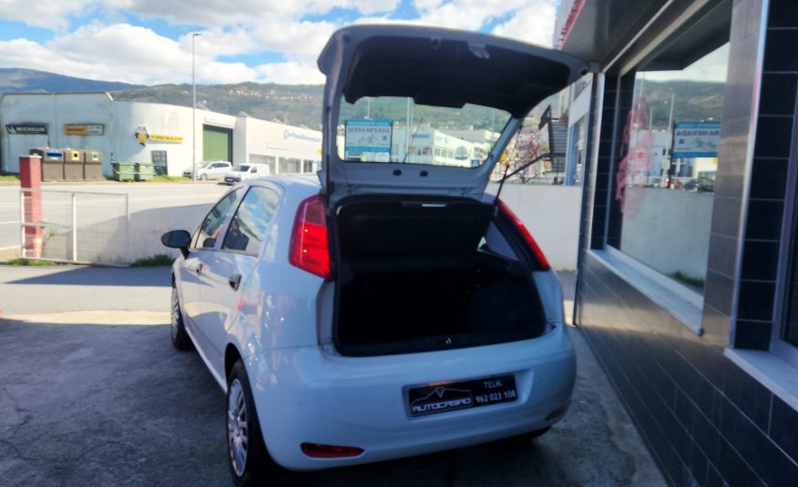 Fiat Grd. Punto Diesel 1.3 M-Jet Easy S&S