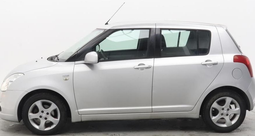 SUZUKI Swift Diesel 1.3 DDiS GLX