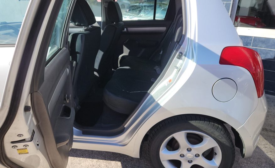 SUZUKI Swift Diesel 1.3 DDiS GLX