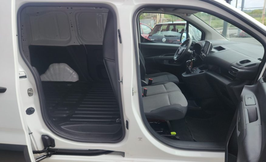Opel Combo 1.5 Cdti L1H1