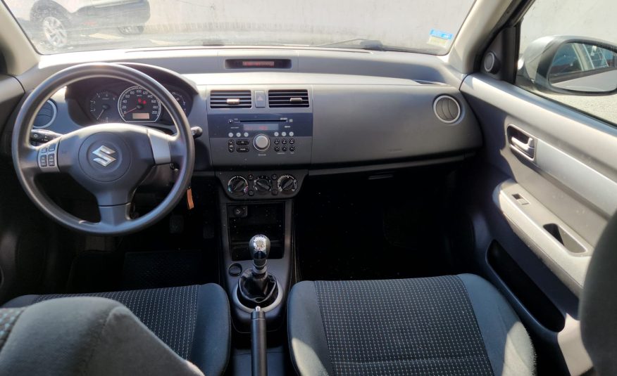 SUZUKI Swift Diesel 1.3 DDiS GLX