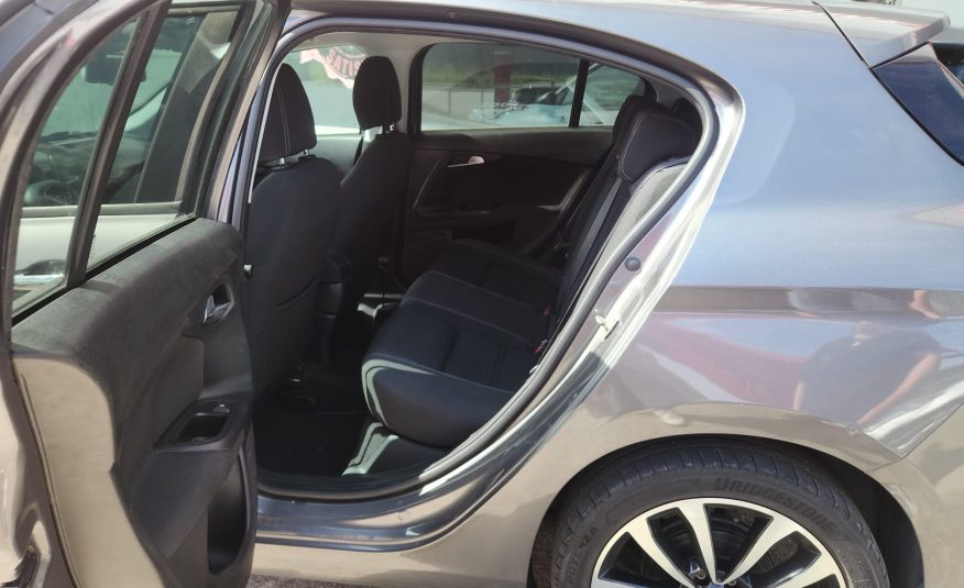 Fiat Tipo 1.3 M-Jet Lounge