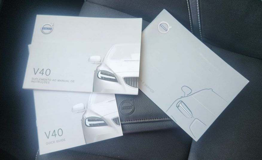 Volvo V40 2.0 D2 Momentum Geartronic