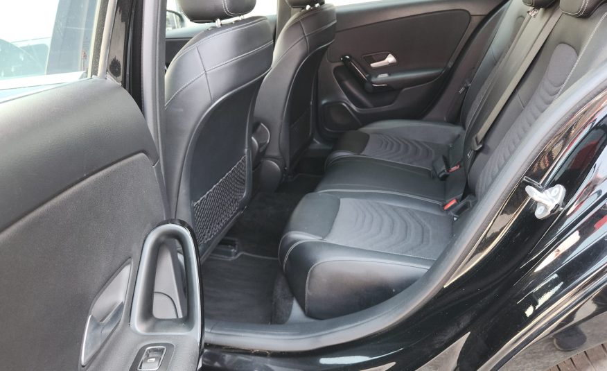 MERCEDES-BENZ Classe A Diesel 180 d Style Plus Aut