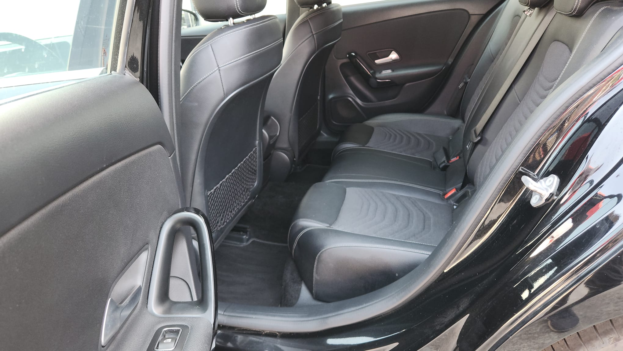 MERCEDES-BENZ Classe A Diesel 180 d Style Plus Aut