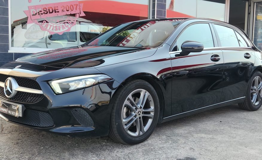 MERCEDES-BENZ Classe A Diesel 180 d Style Plus Aut
