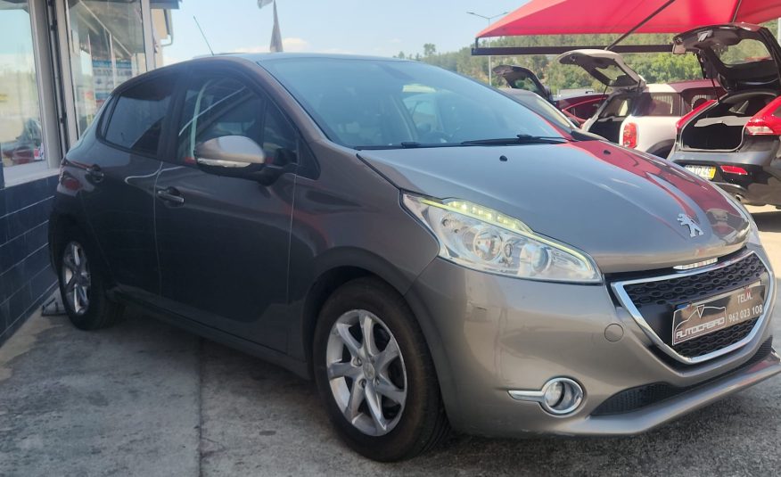 Peugeot 208 1.2 VTI ACTIVE