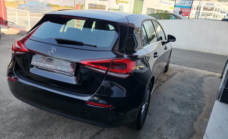 MERCEDES-BENZ Classe A Diesel 180 d Style Plus Aut