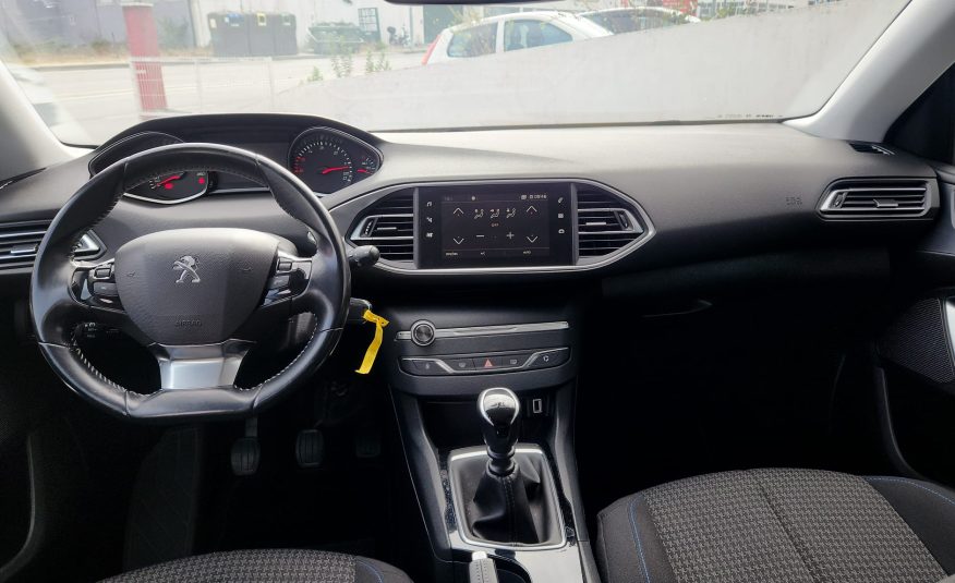 Peugeot 308 SW Diesel 1.5 BlueHDi Style