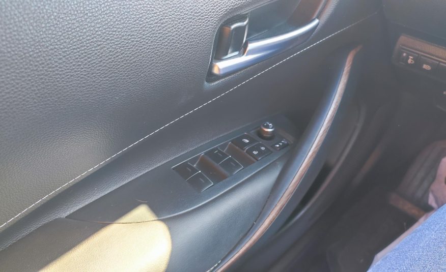 Toyota Corolla touring 2.0 híbrido Trek