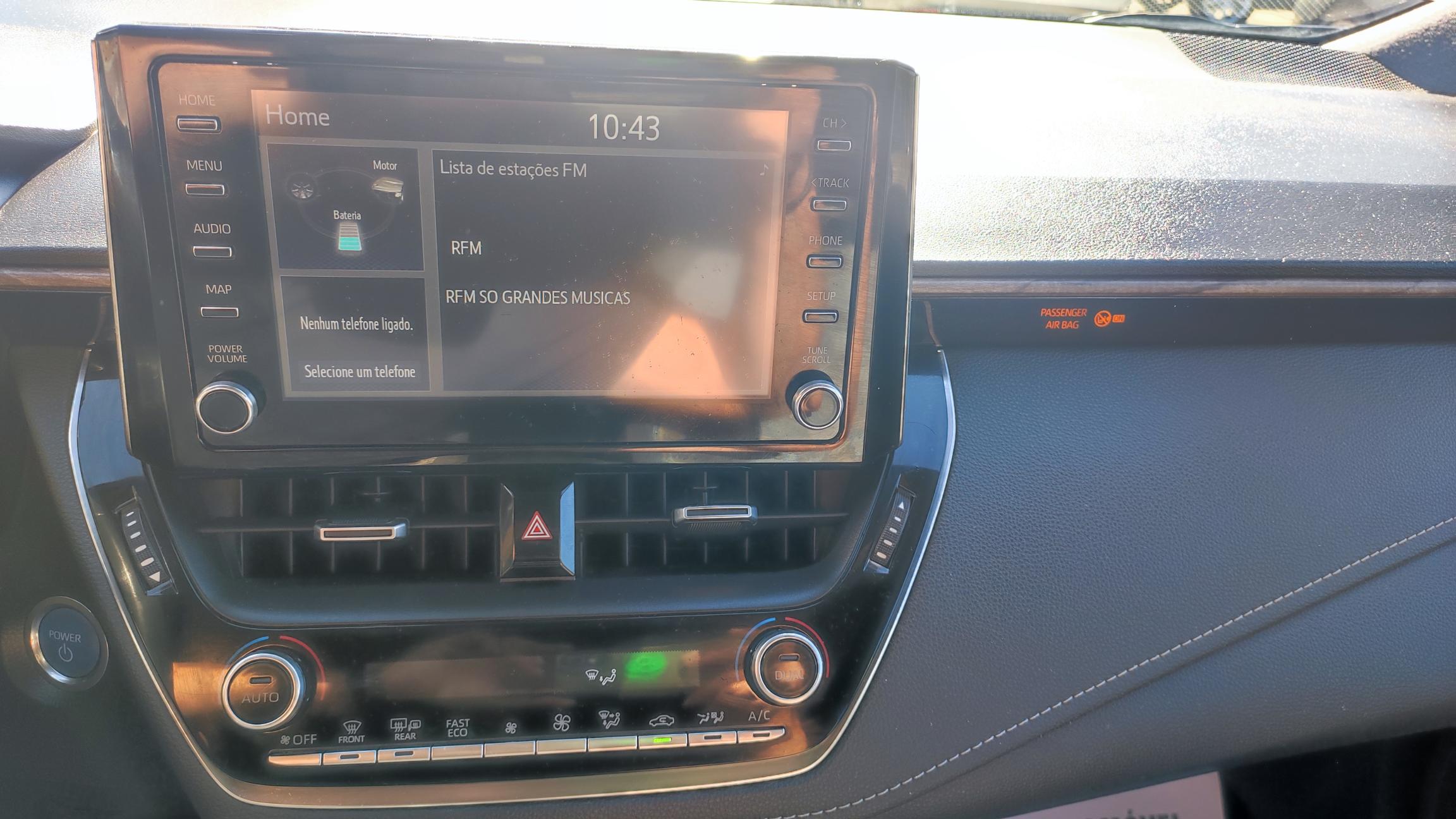 Toyota Corolla touring 2.0 híbrido Trek