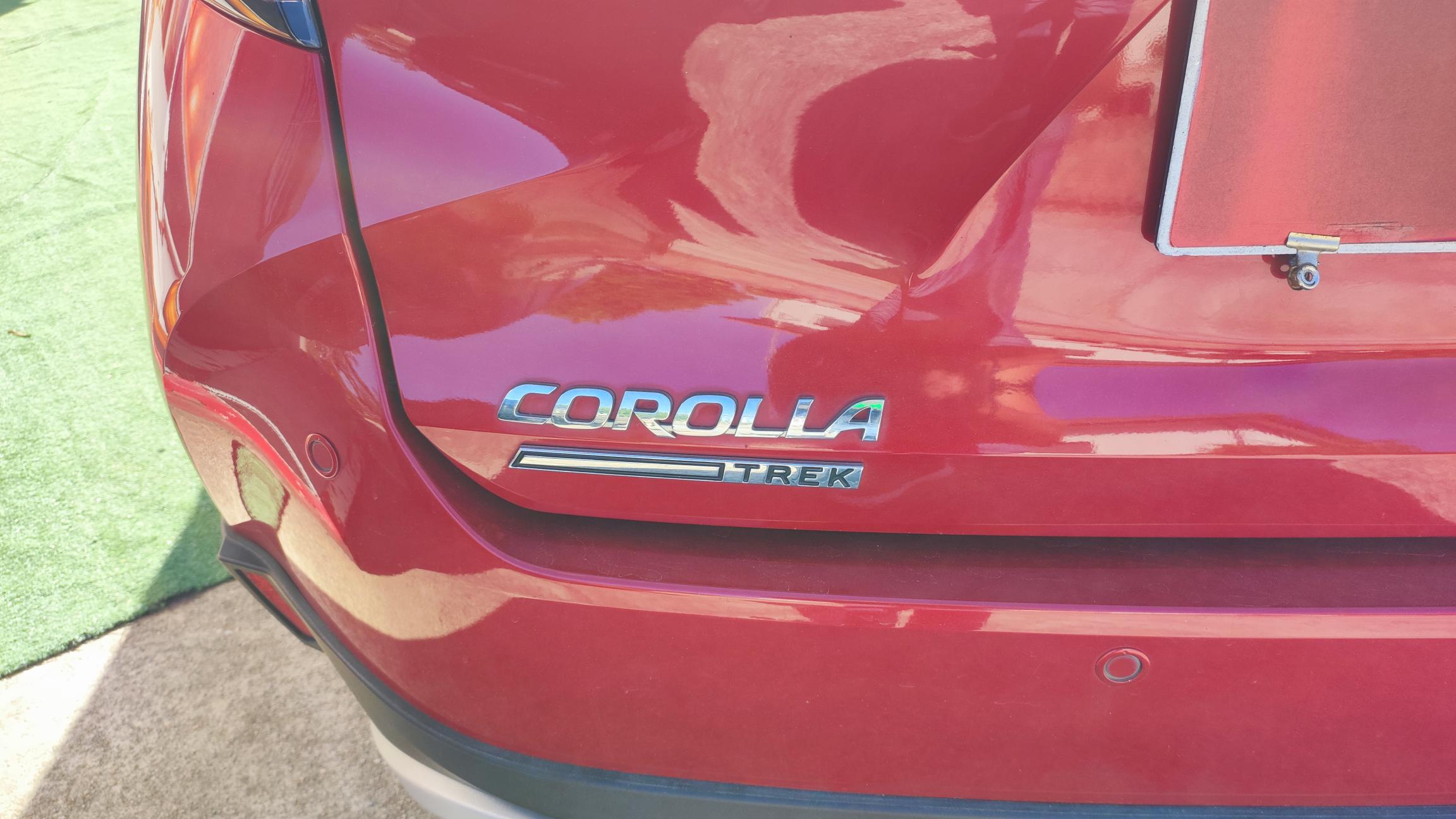 Toyota Corolla touring 2.0 híbrido Trek