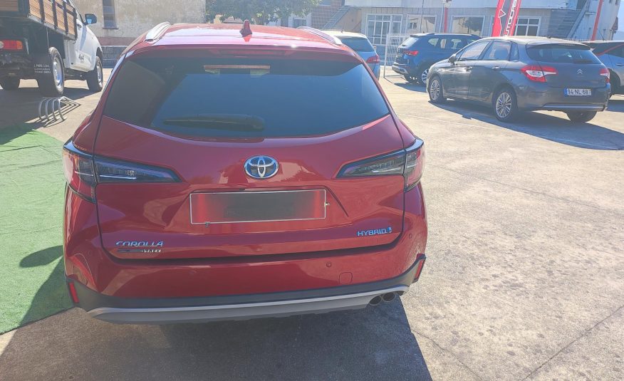 Toyota Corolla touring 2.0 híbrido Trek