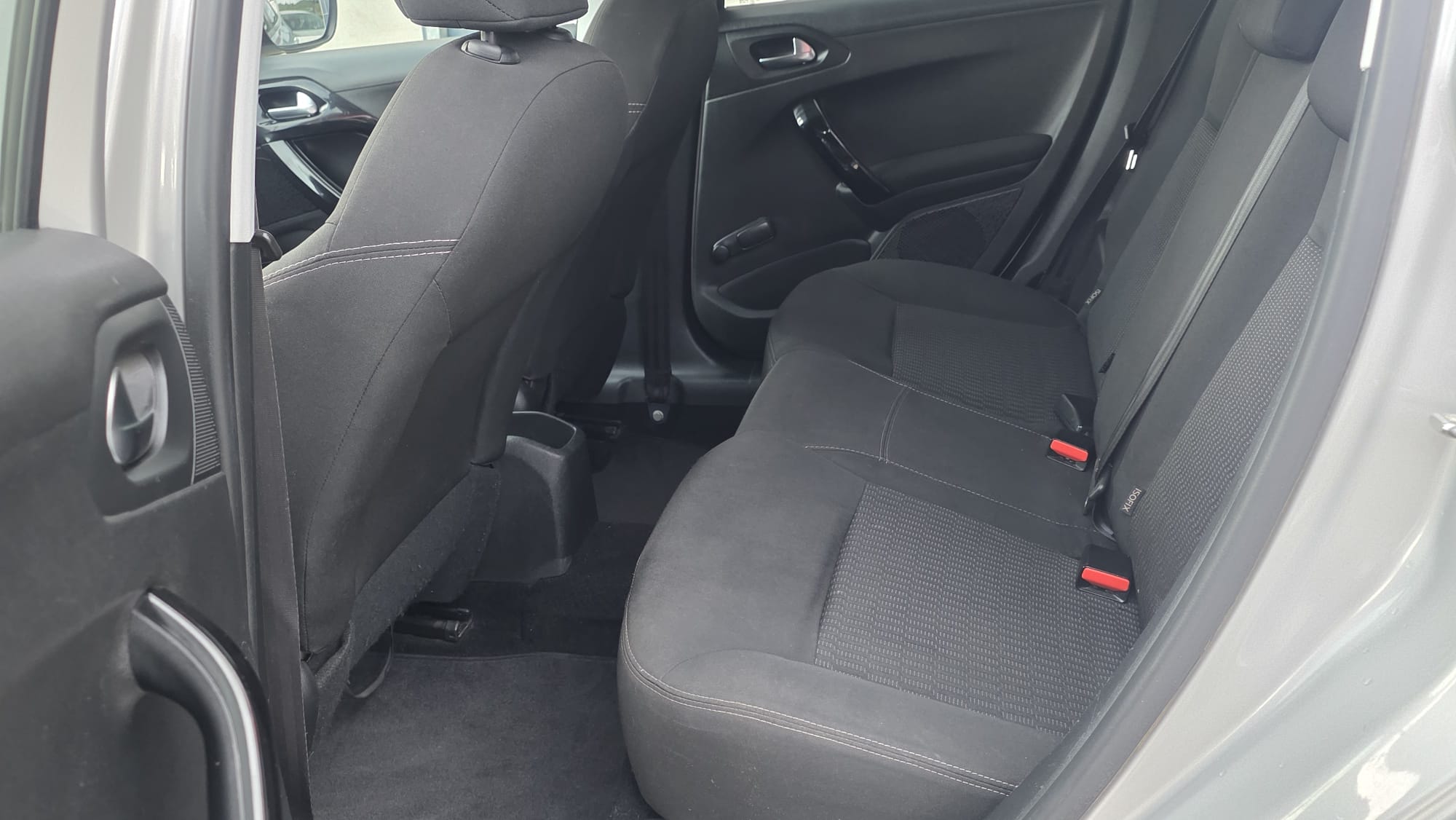 PEUGEOT 208  1.2 PURE TECH