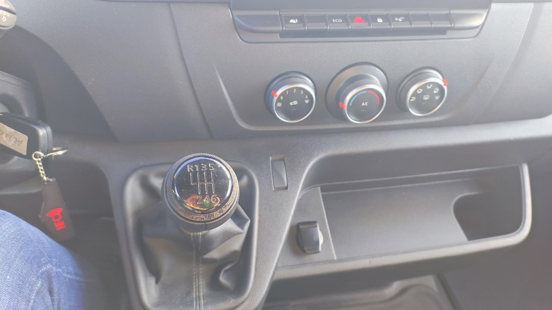 Renault Master 2.3 Blue Dci L1h1