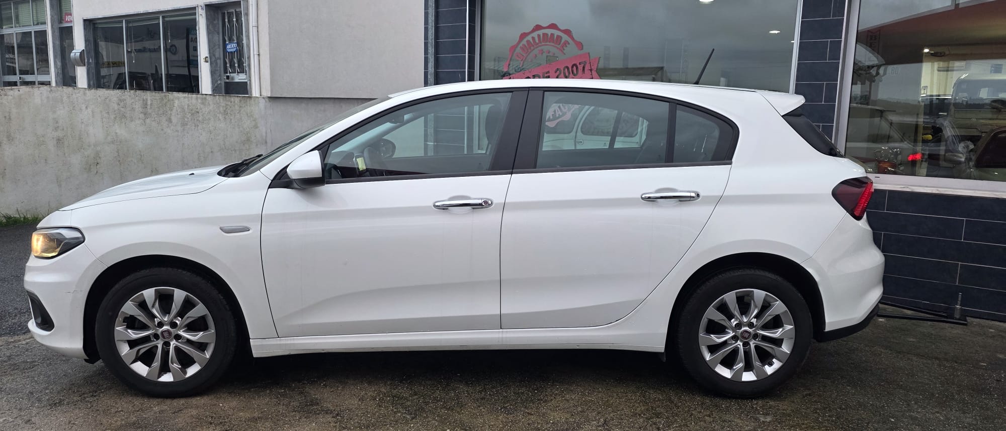 FIAT TIPO 1.3 M-Jet Loung Hatchback