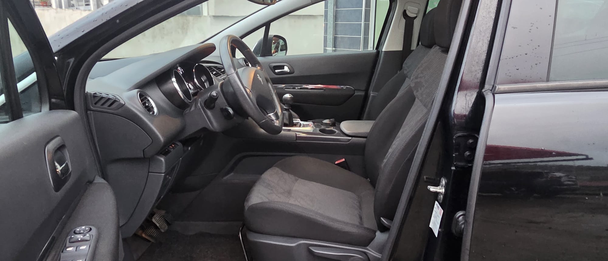 Peugeot 3008 DIESEL 1.6 HDi Sport