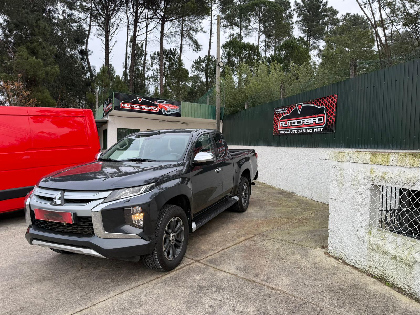 Mitsubishi L200 Strakar 4×4