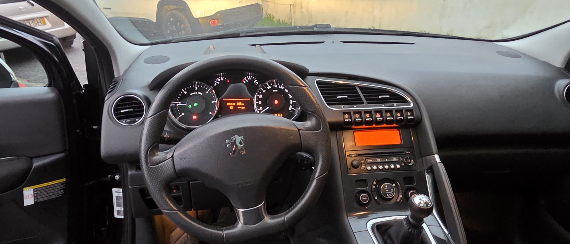 Peugeot 3008 DIESEL 1.6 HDi Sport