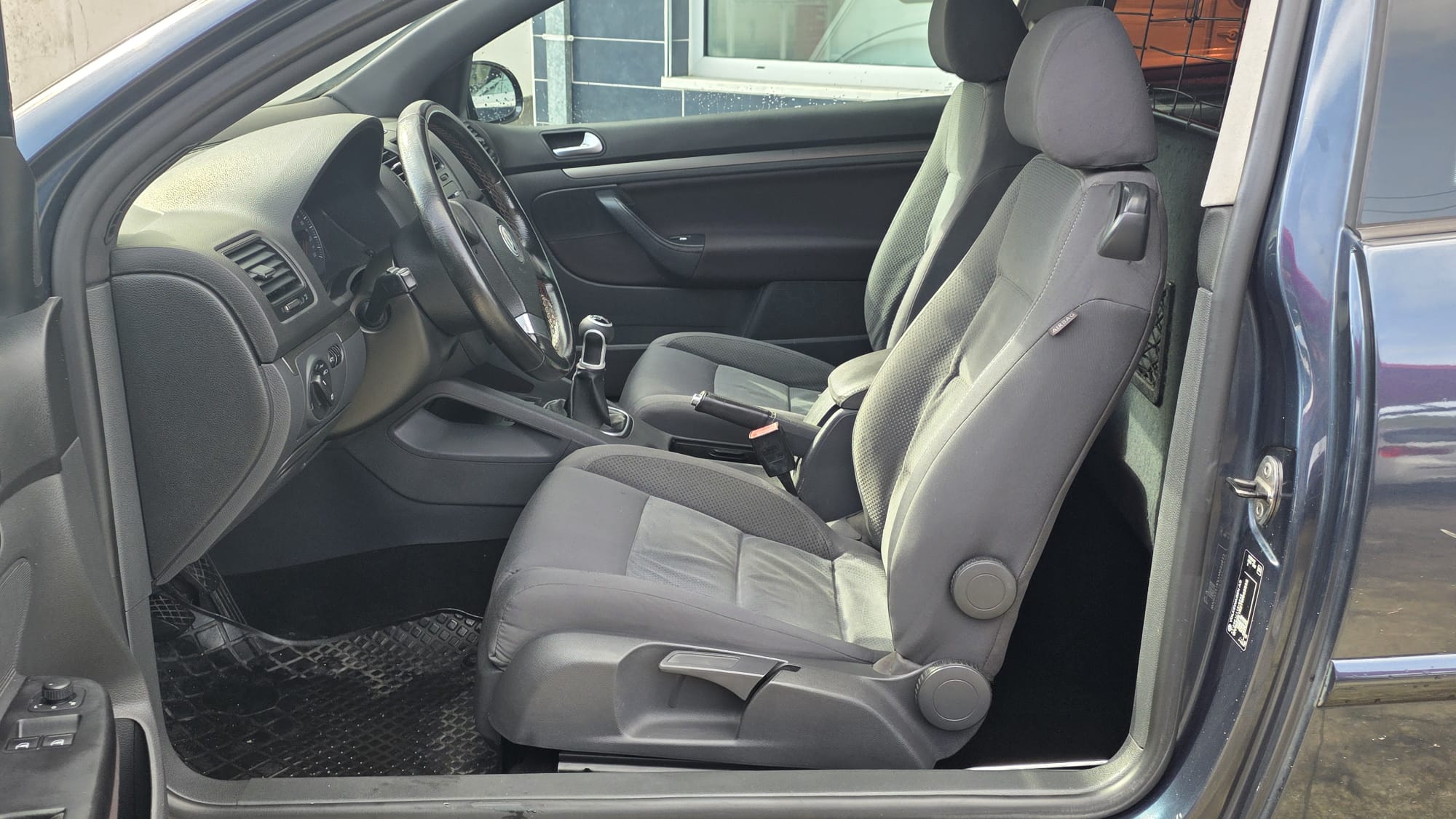 Volkswagen Golf V 1.9 TDi