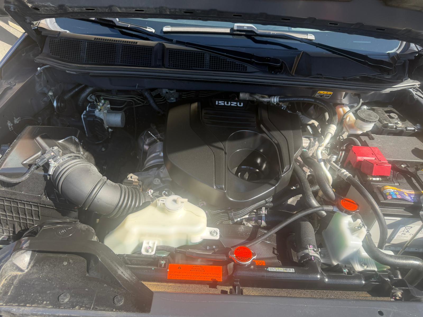 Isuzu D-Max III 1.9 LSE 4X4 3 LUGARES FULL EXTRAS