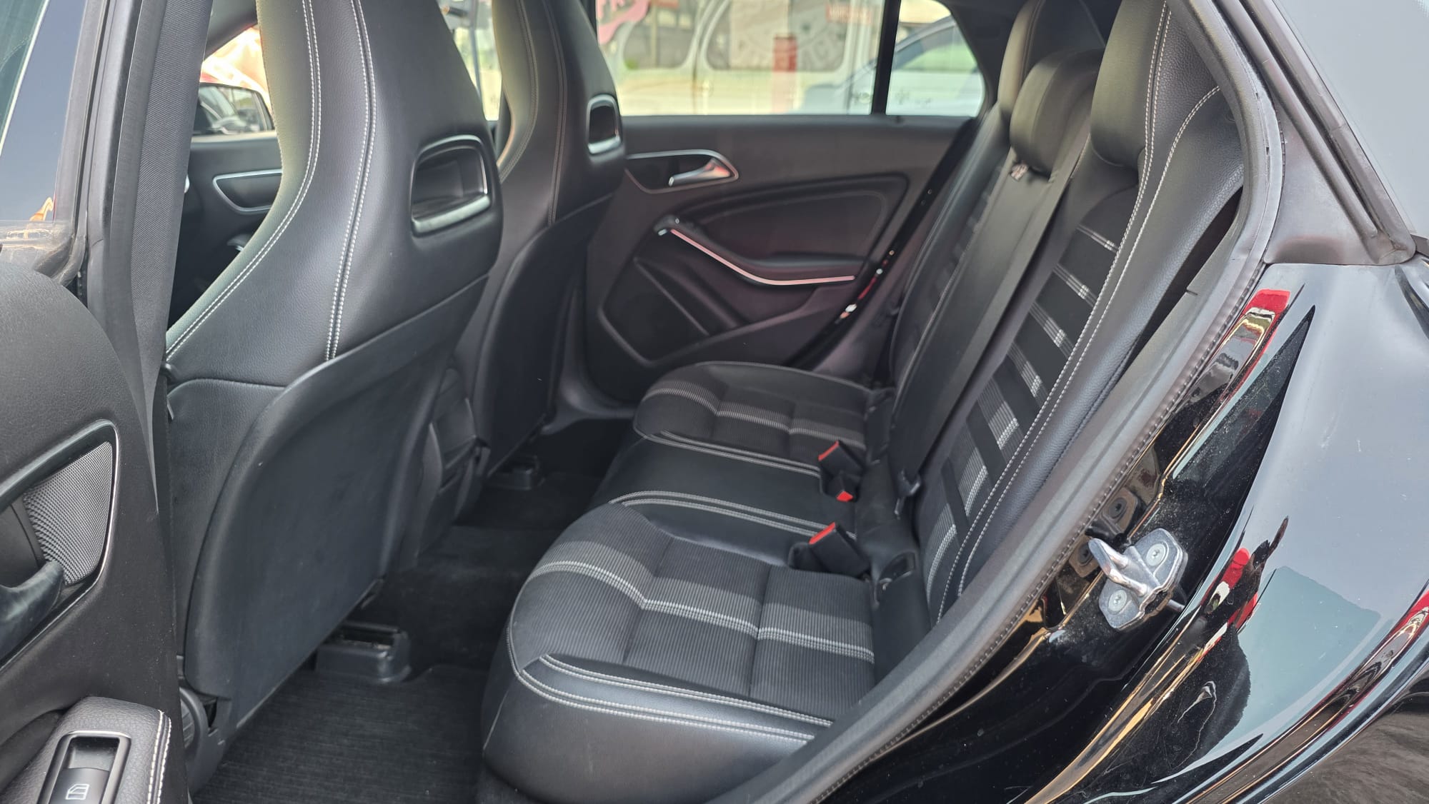 Mercedes-Benz CLA 180 d Shooting Brake AMG Line