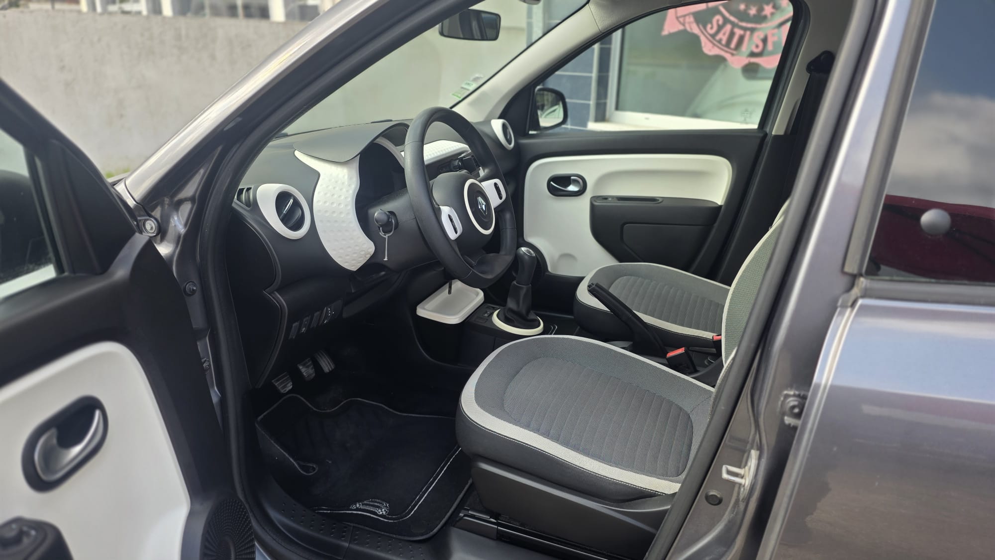 Renault Twingo Sce 70 Night & Day