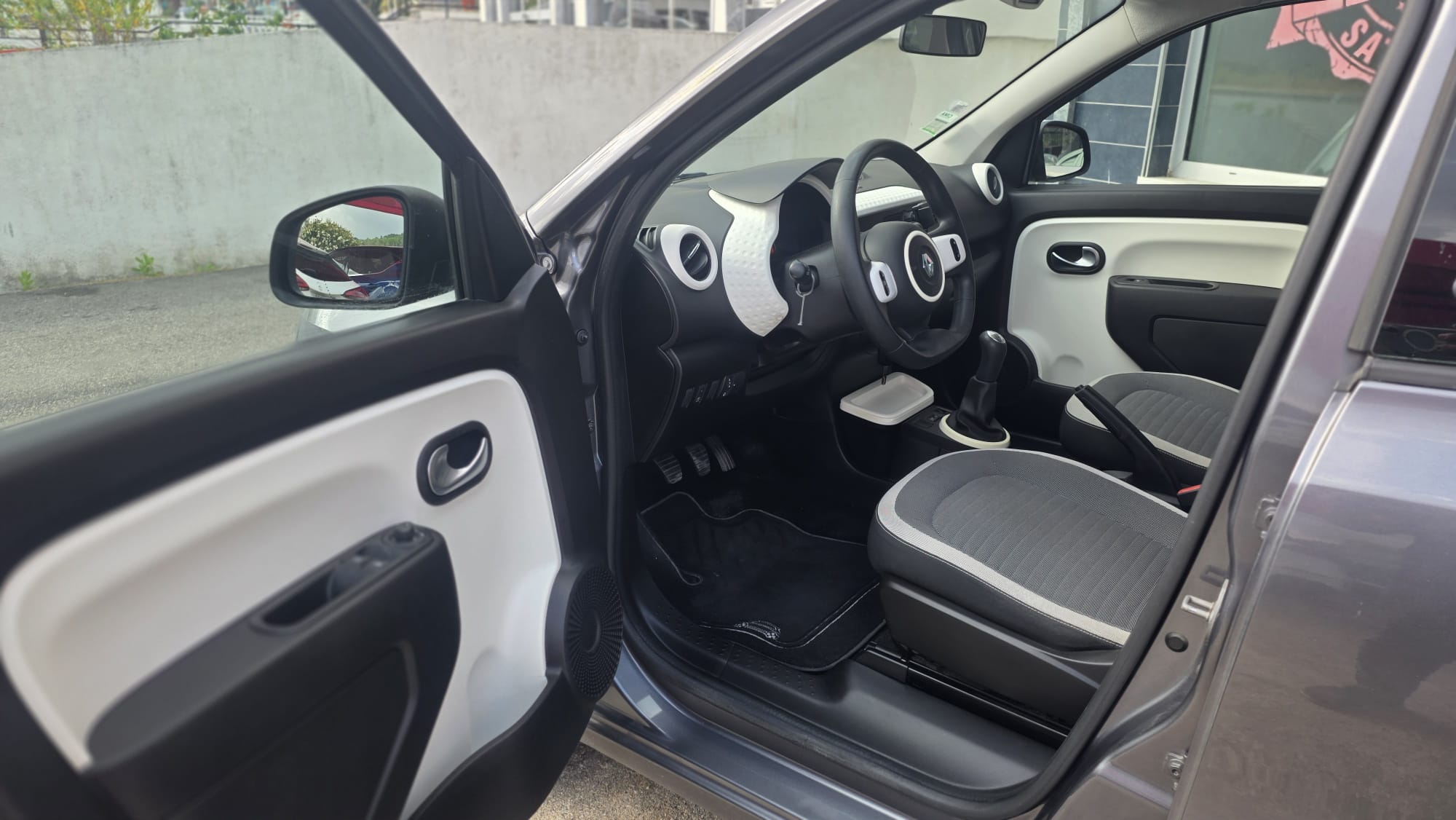 Renault Twingo Sce 70 Night & Day