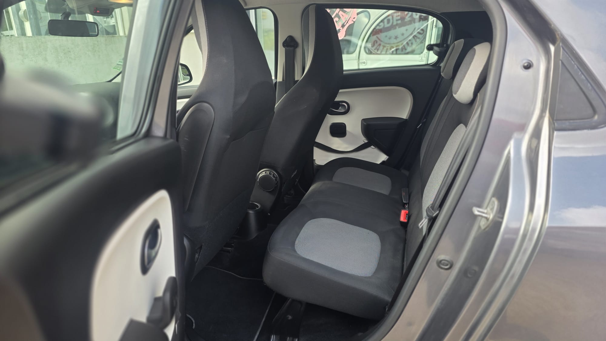 Renault Twingo Sce 70 Night & Day