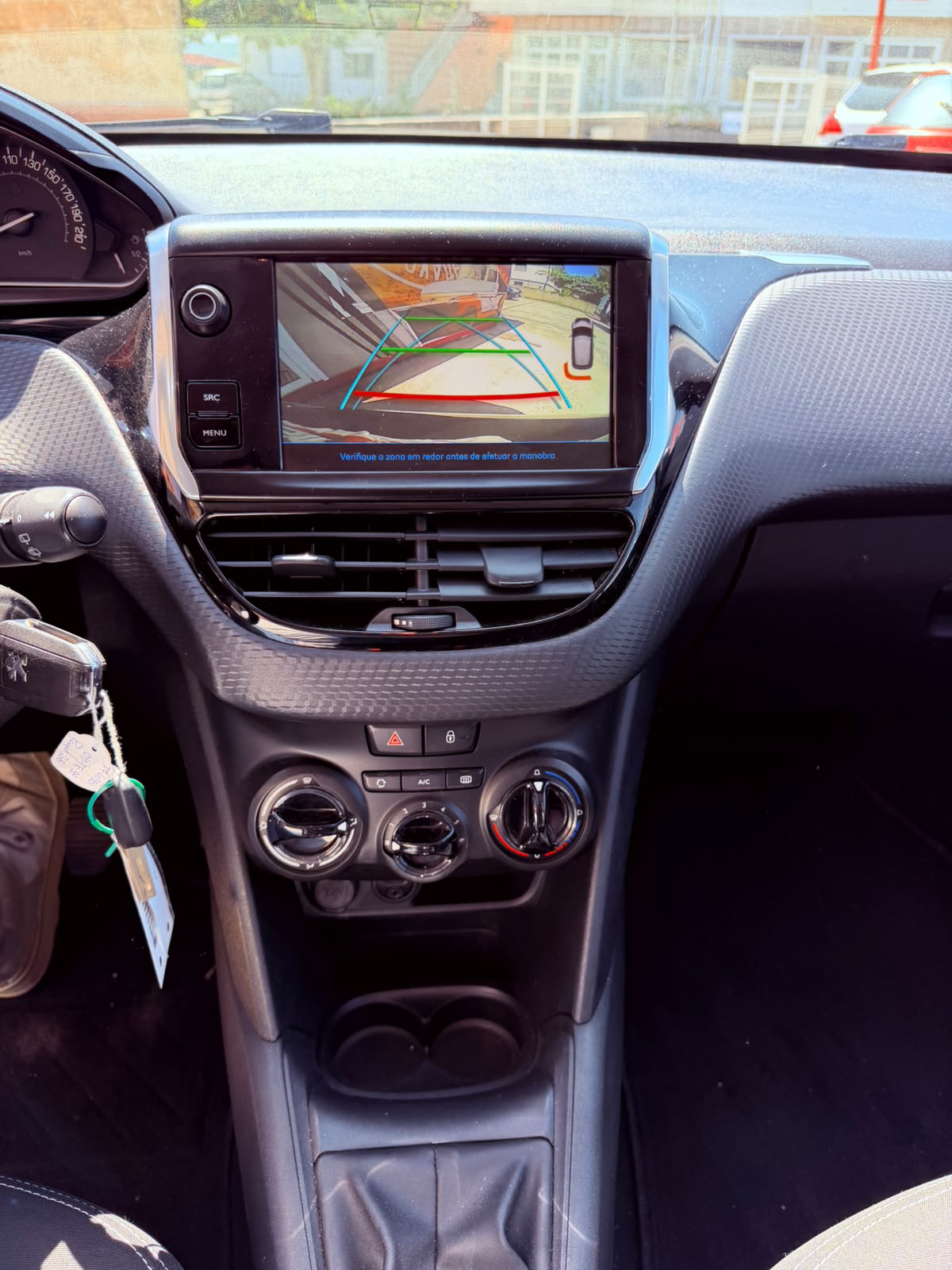 Peugeot 208 1.2 e-VTi Style