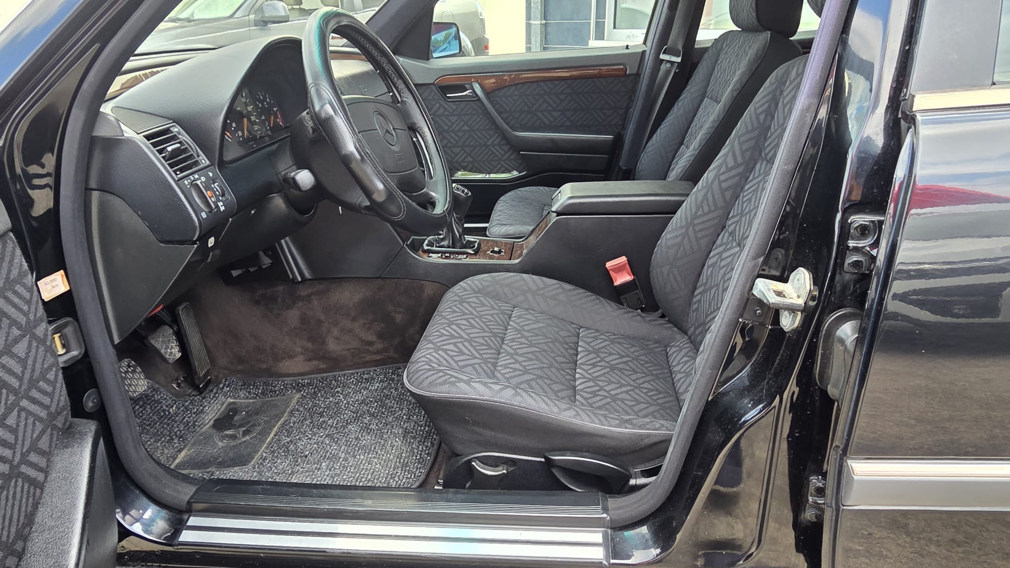 MERCEDES C250