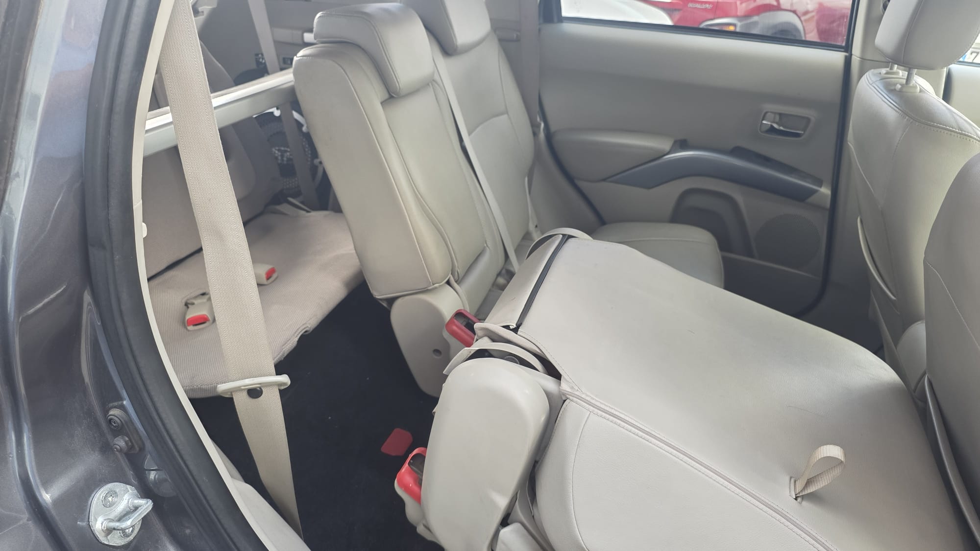 Mitsubishi Outlander 2.0 DI-D Intense+ 4WD
