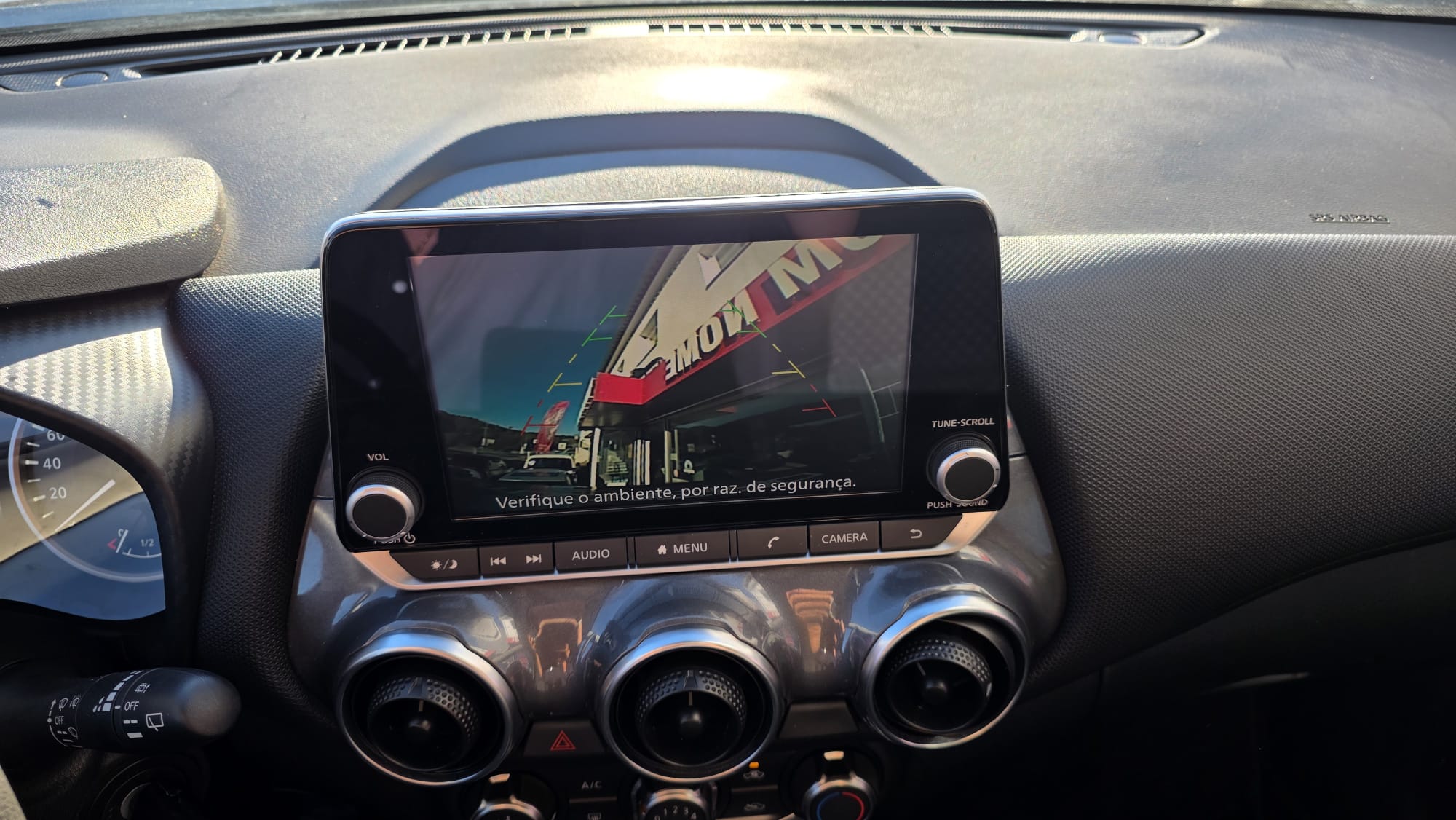NISSAN Juke 1.0 DIG-T N-Connecta